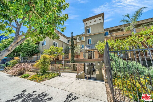 Building Photo - 1408 W Washington Blvd