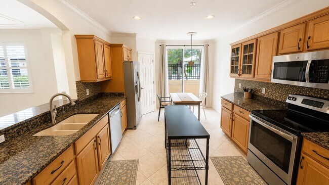 Building Photo - Annual unfurnished 3/2 villa in the Moorings at Edgewater