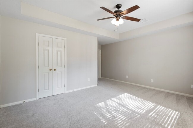 Building Photo - 35 N York Gate Ct