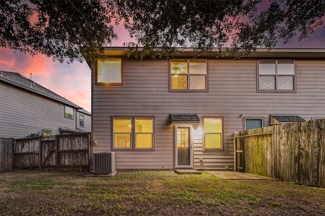 Building Photo - 24558 Folkstone Cir
