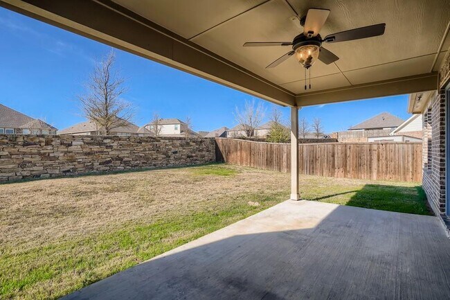 Building Photo - 3404 Glendale Ln