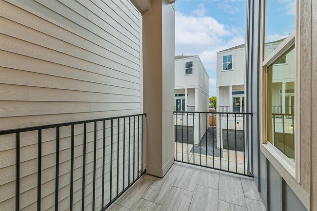 Building Photo - 7709 Earl Rudder Wy