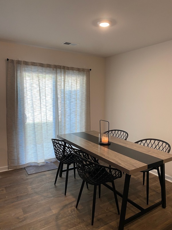 Building Photo - 109 Oakmont Valley Trl