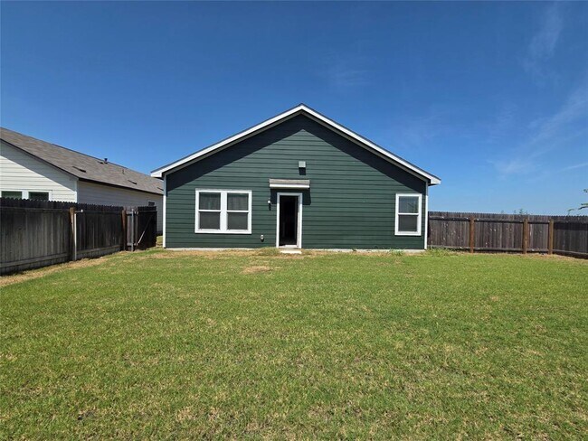 Building Photo - 2329 Red Sky Dr