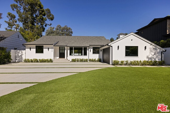 Building Photo - 5000 Noeline Ave