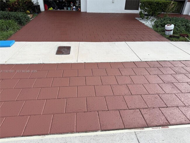 Building Photo - 3378 W 100th Terrace