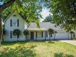 Building Photo - Newly renovated 4 bed, 2 bath home near Germantown with easy access to 385.