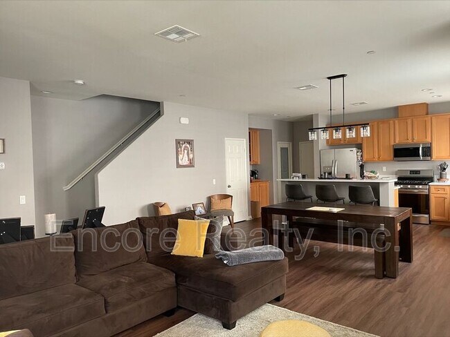Building Photo - 1715 Cal Orchid Pl