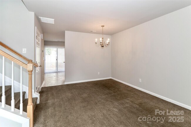 Building Photo - 153 Marakery Rd