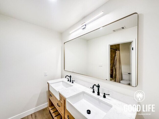 Building Photo - 4026 Caminito Menor