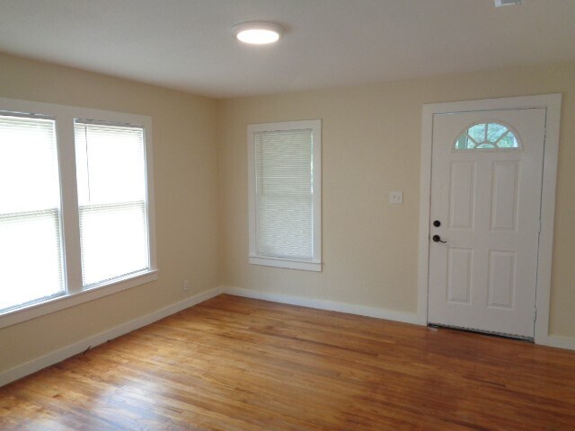 Building Photo - 15116 Capitol Hill Rd