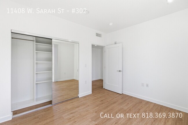 Building Photo - 11408 W Sarah St