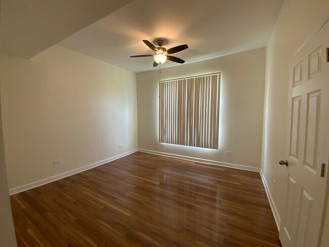 Building Photo - 803 S Karlov Ave