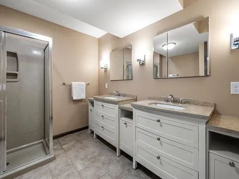 Building Photo - Charming 4-Bedroom Home in Waconia with Spacious 2,140 Sq Ft Living Space!