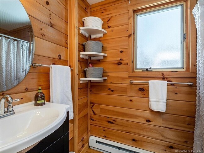 Building Photo - 6 Brunetto Grove