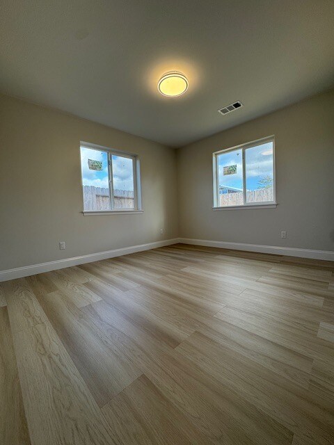 Building Photo - 2207 McKinleyville Ave
