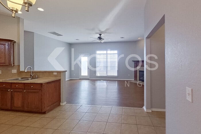 Building Photo - 704 SW 161st St