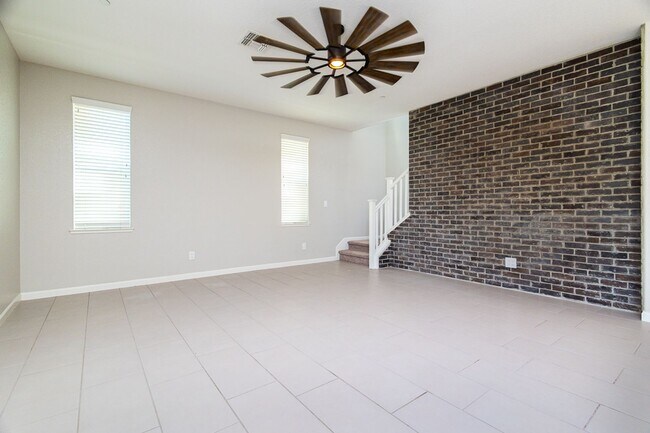 Building Photo - 9733 Tribeca Dr