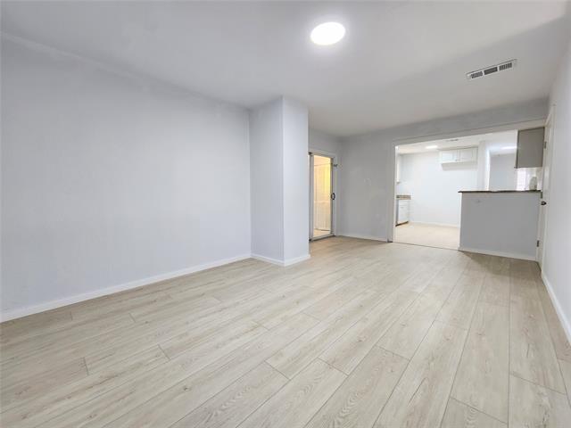 Building Photo - 2633 Crestbrook Ln
