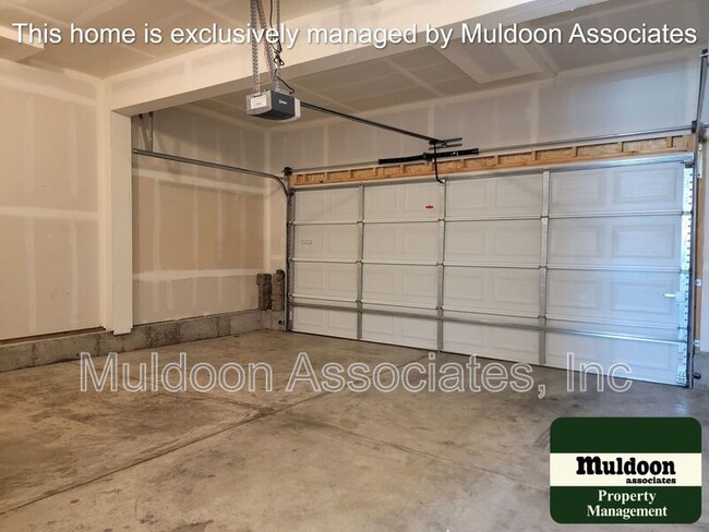 Building Photo - 6631 Weiser Dr