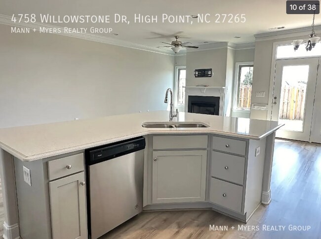 Building Photo - 4758 Willowstone Dr