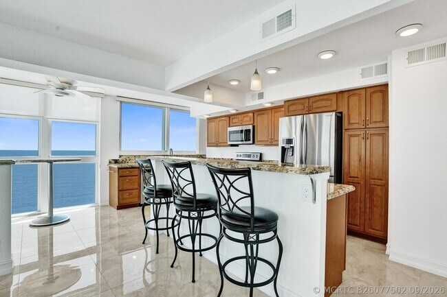 Building Photo - 1360 S Ocean Blvd