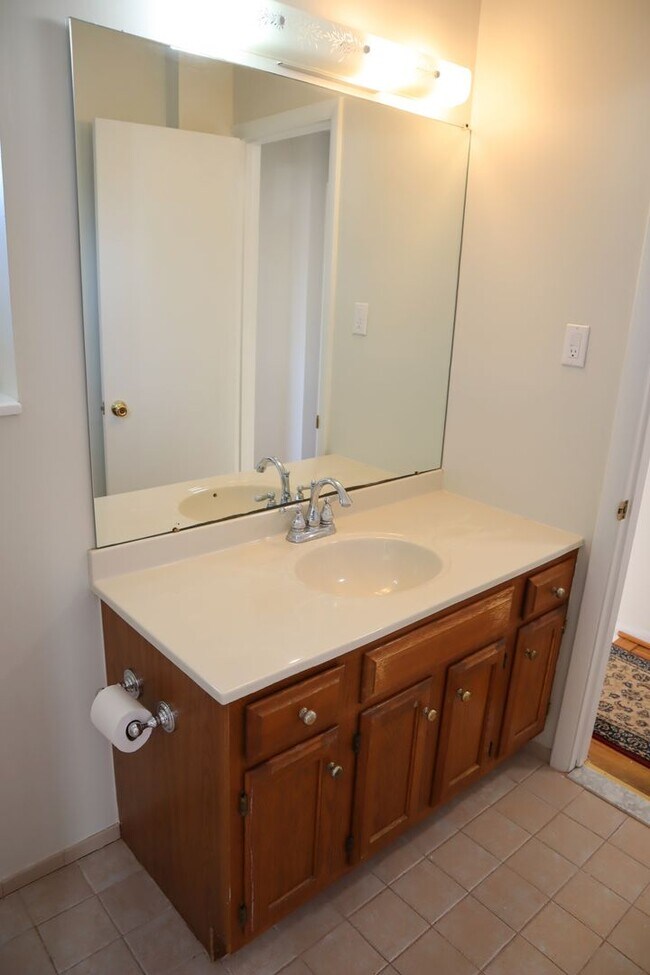 Building Photo - Renovated 3BR 2BA Rockville Split-Level with Huge Fenced Yard Available July