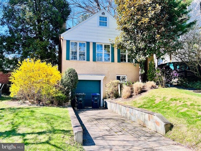 Building Photo - 5015 Fulton St NW