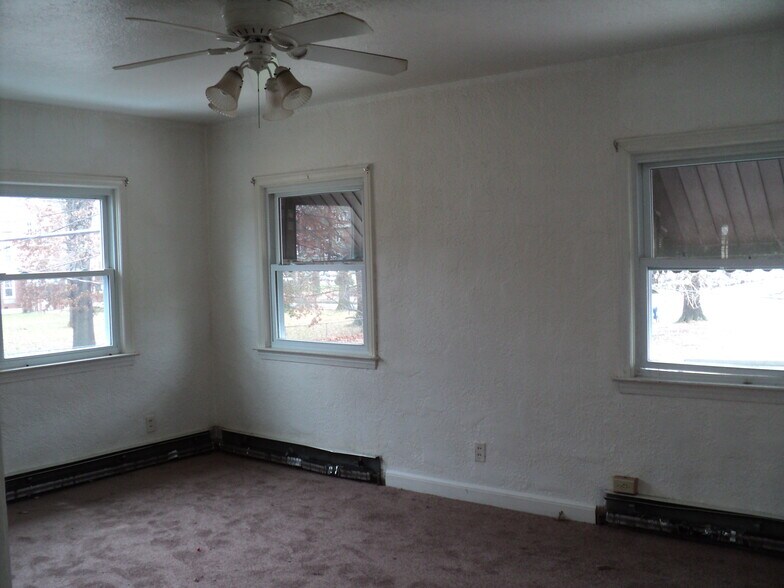 Building Photo - 803 Jefferson Ave