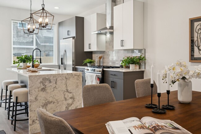 Building Photo - Brand New Townhome in Brewerytown