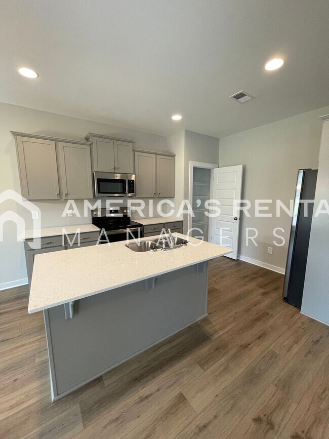 Building Photo - Home for Rent in Brookwood, AL!!! View wit...