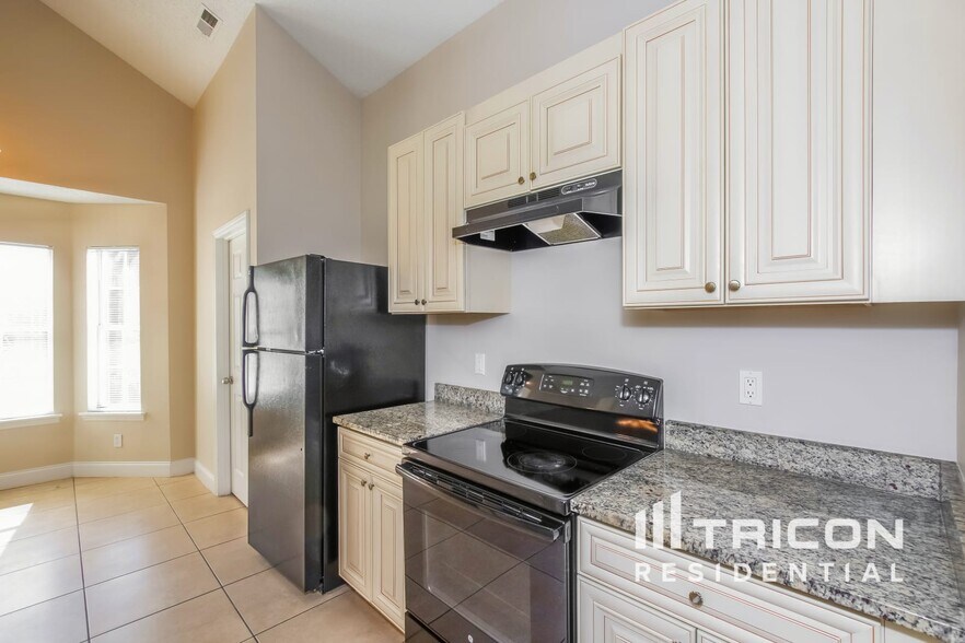 Building Photo - 3226 Twin Falls Ln