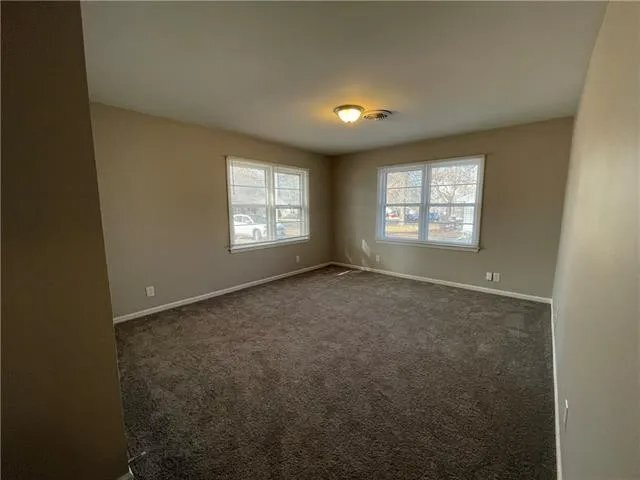 Building Photo - 10623 Palmer Ave