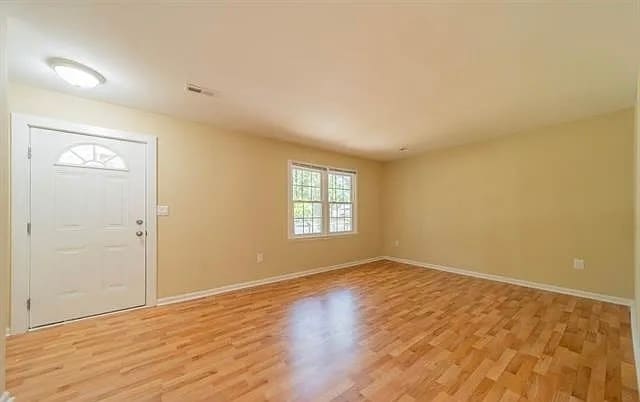 Building Photo - 2814 Meadowcliff Dr