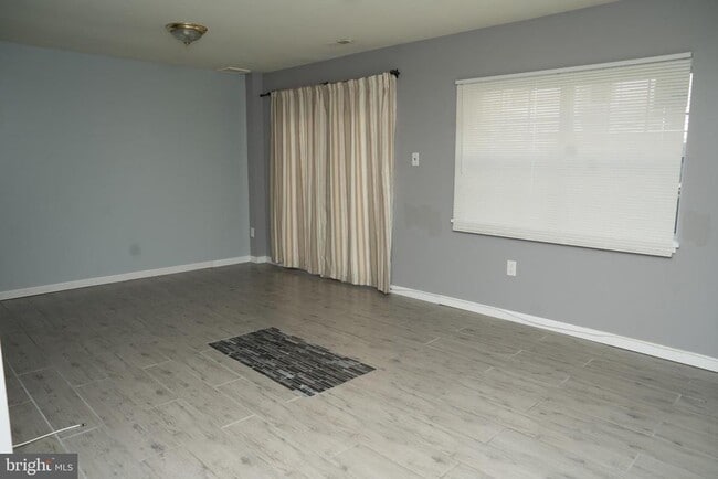 Building Photo - 3728 Capulet Terrace
