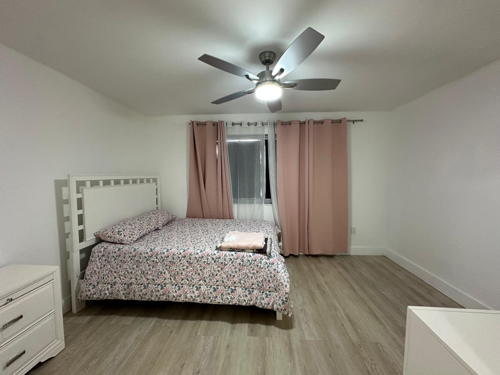 Building Photo - 10900 SW 104th St