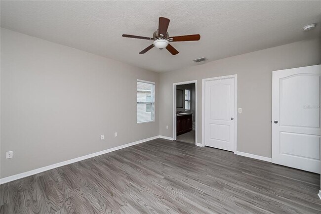 Building Photo - 3275 Bayou Bay Dr