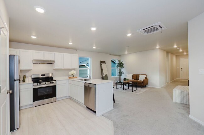 Building Photo - Olympic Ridge Rambler