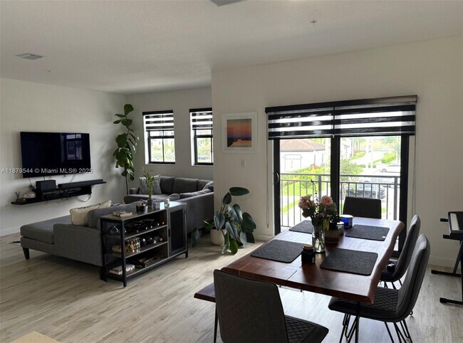 Building Photo - 15560 SW 136th St