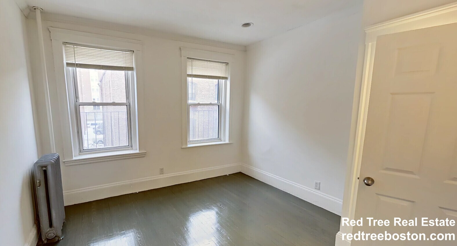 Building Photo - 55 Queensberry St