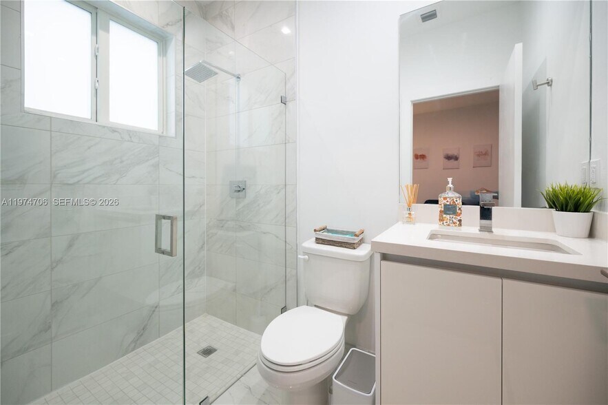 Building Photo - 10366 NW 68th Ter