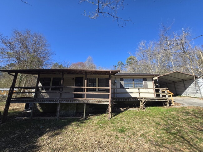 Primary Photo - Nice House in Rossville