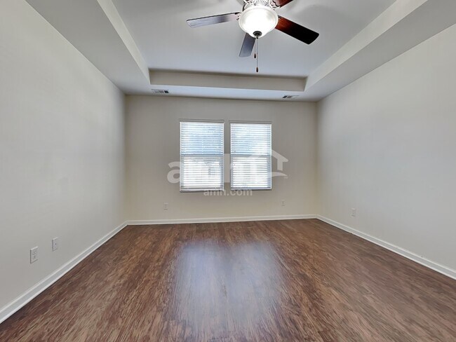 Building Photo - 15 Crabapple Cir