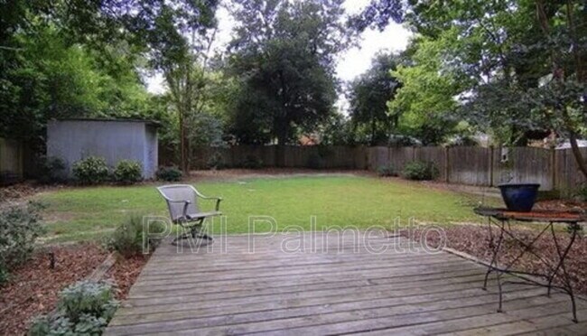 Building Photo - 1005 Wando St