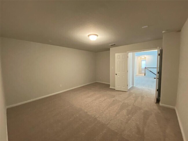 Building Photo - 3201 E College Park Dr