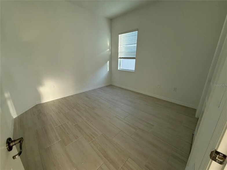 Building Photo - 5543 Lightning Whelk Ln