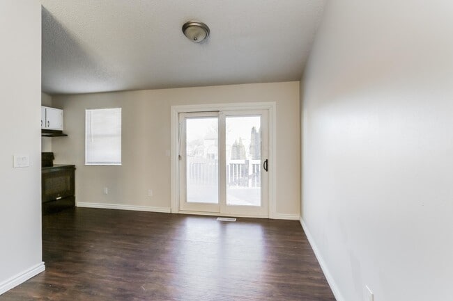 Building Photo - 1386 Tilia Ct