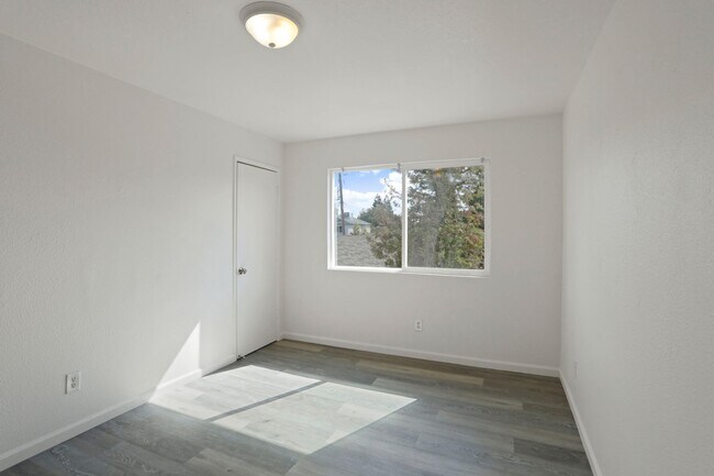 Building Photo - 3557 Merced Ave