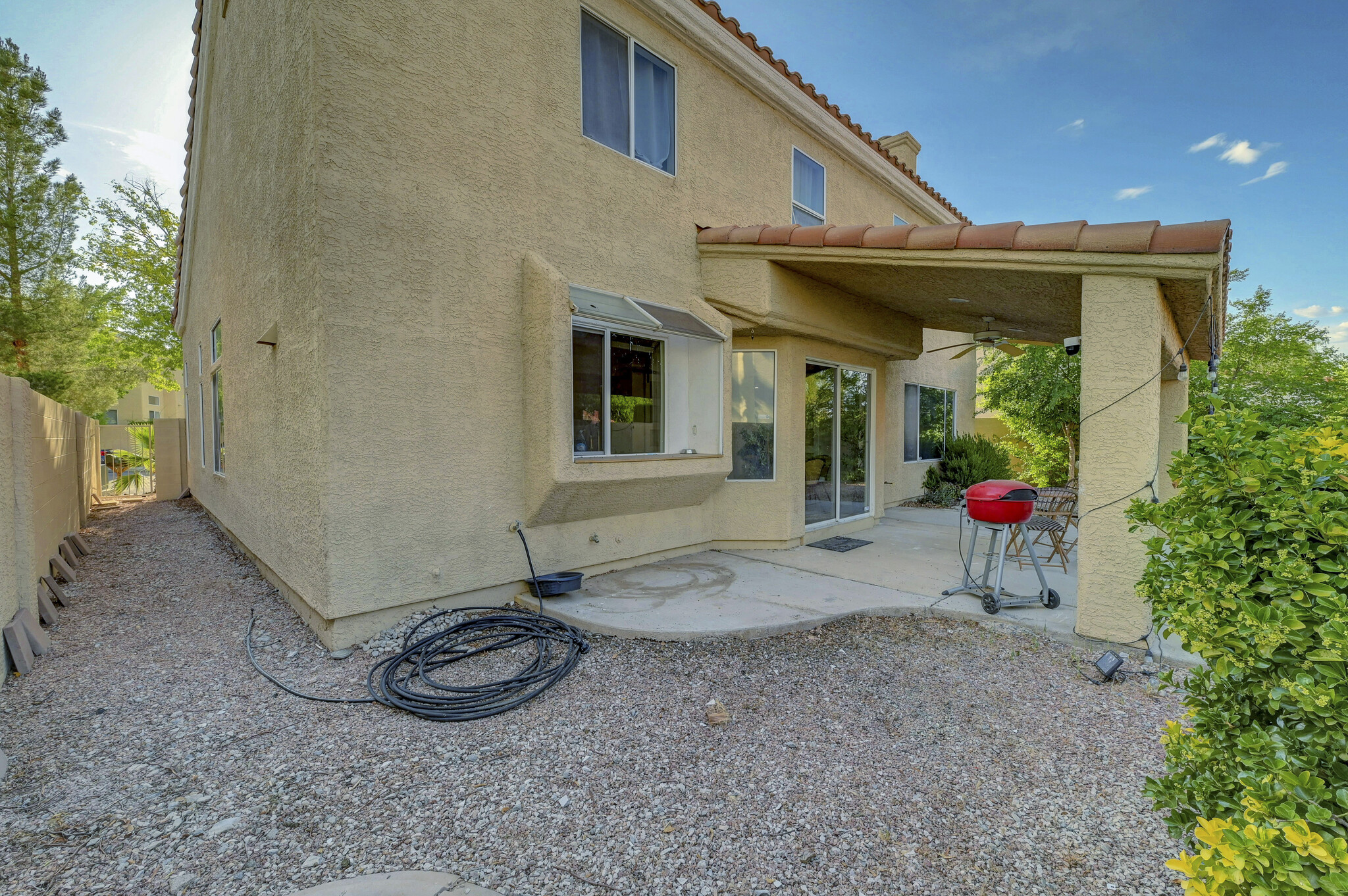 Building Photo - 2136 Birch Gray Dr