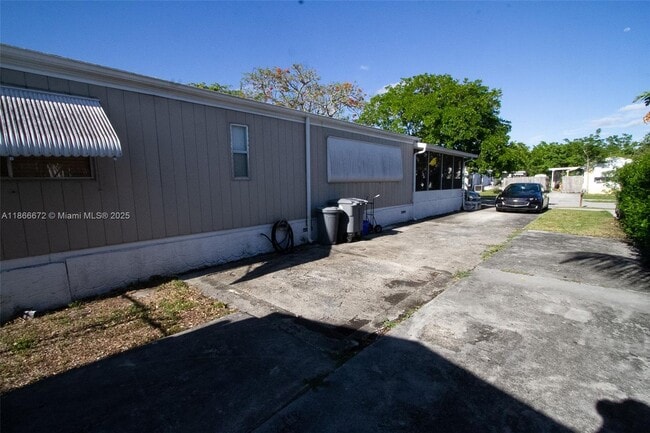 Building Photo - 22855 Neptune Rd